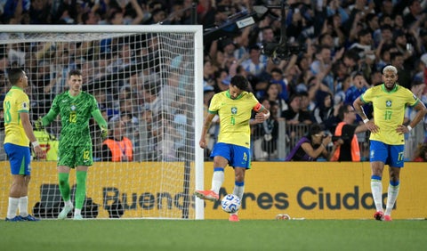 Arden las Eliminatorias: así quedaría la tabla tras posible sanción de FIFA a Brasil