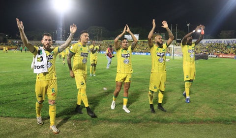 Bucaramanga aprieta la tabla: victoria del campeón ante Fortaleza