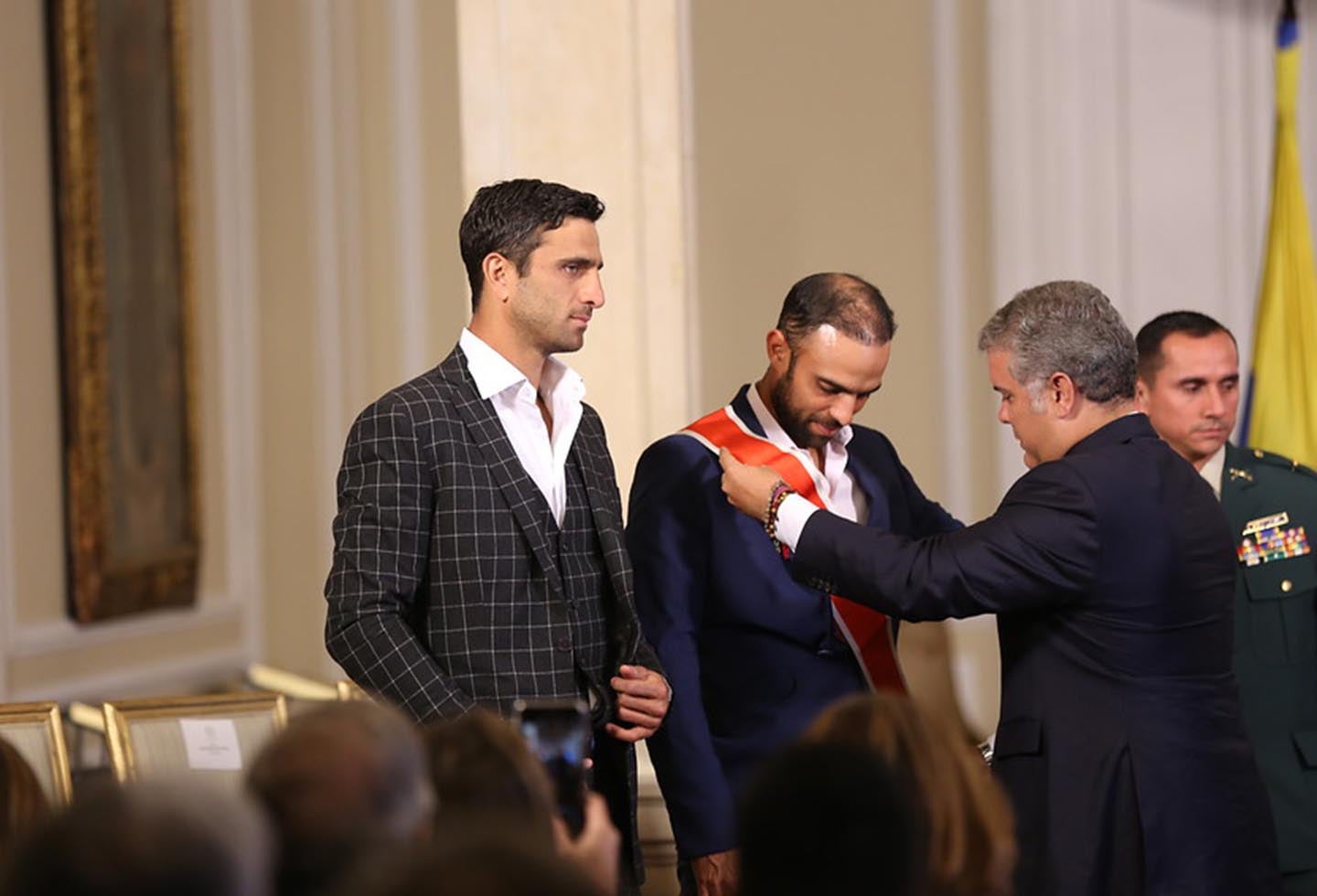 Robert Farah y Juan Sebastián Cabal, junto al presidente Iván Duque.