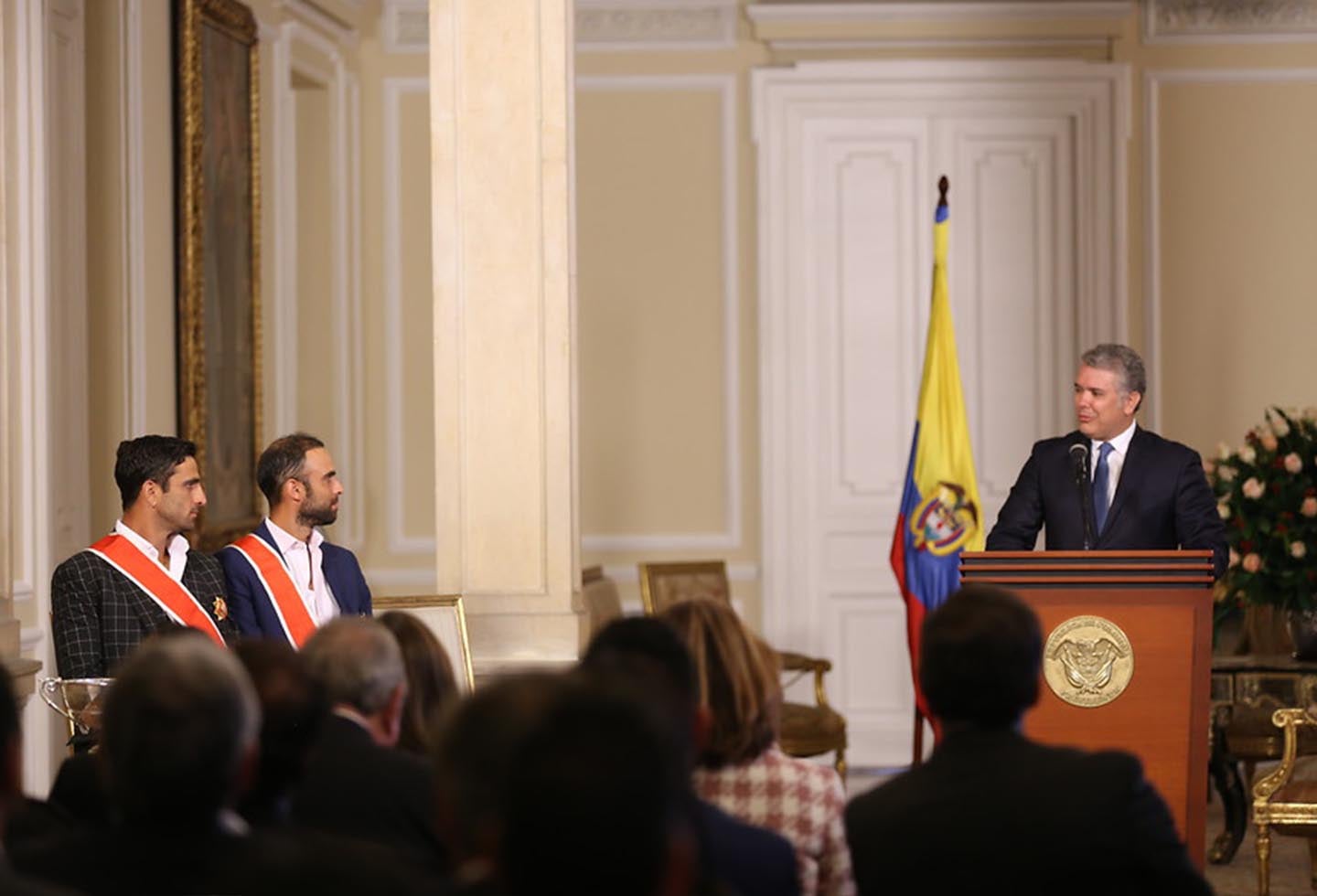 Robert Farah y Juan Sebastián Cabal, junto al presidente Iván Duque.
