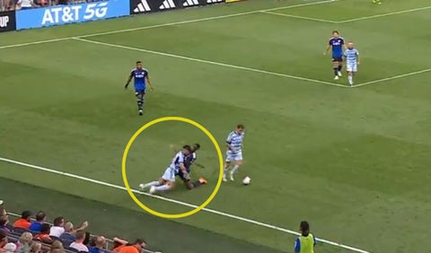 Cabezazo a Yerson Mosquera en la Leagues Cup