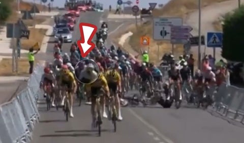 Caída en la etapa 2 de la Vuelta a Burgos 2022