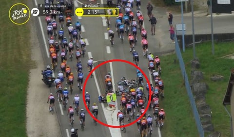 Caída masiva en Tour de Francia: Pogacar se salvó de milagro [VIDEO]