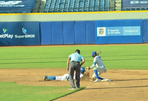 Caimanes Vs. Vaqueros