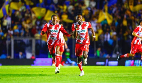 Necaxa a ritmo colombiano: Cambindo y Rosero anotaron ante América