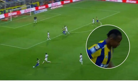 [Video] Golazo de Campaz con Rosario Central ante Lanús: De Puskas