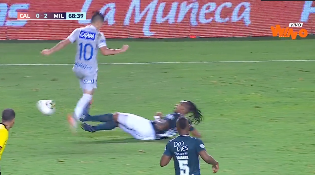 Cali vs Millonarios; entrada de Gutiérrez sobre Ruiz 2022-I
