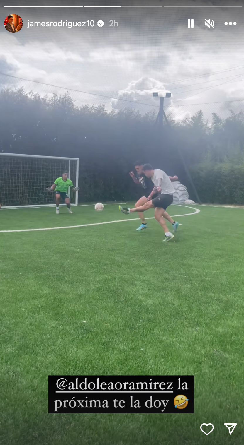 James Rodríguez jugando con Aldo Leao Ramírez