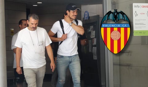 Cavani llega a Valencia