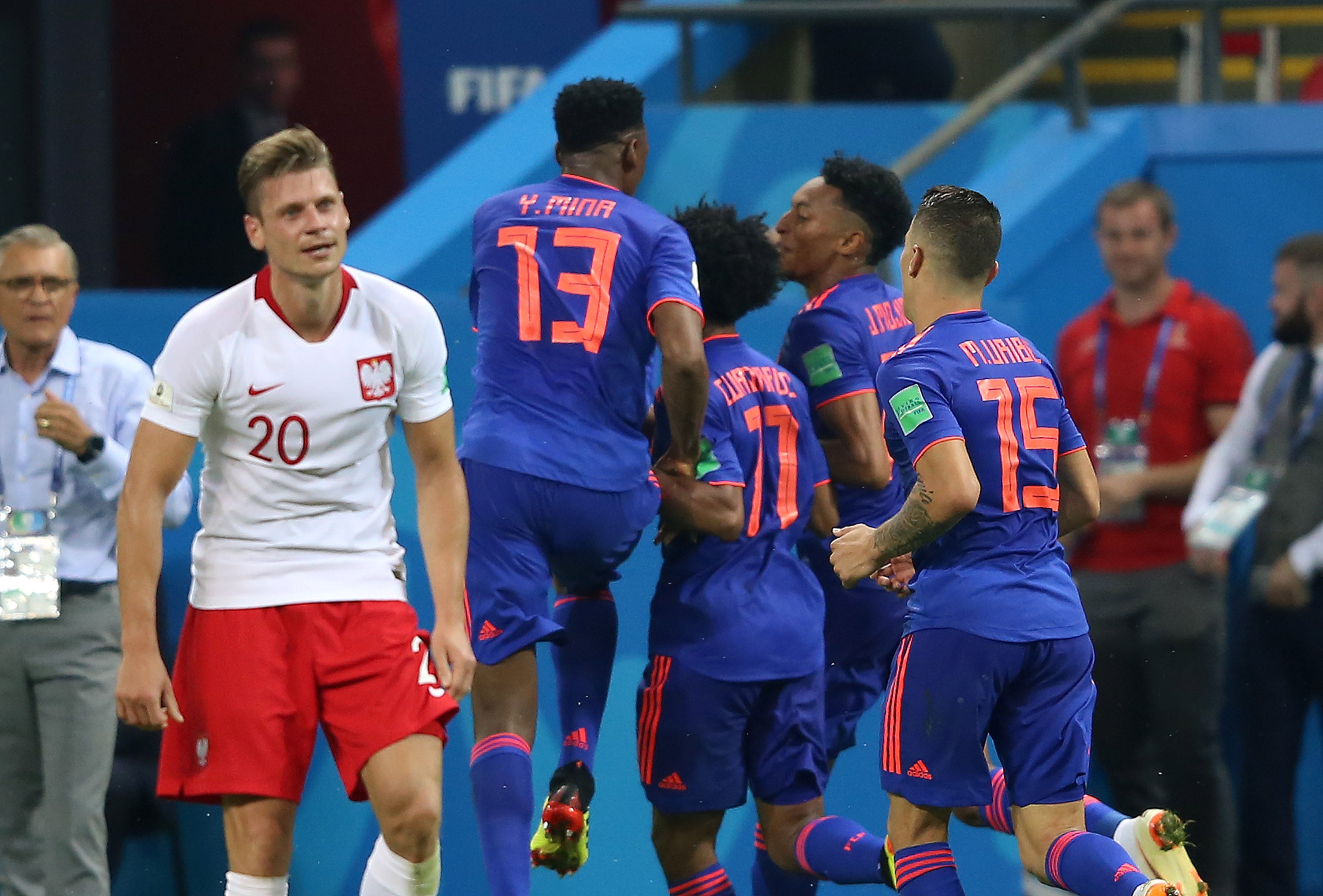 Colombia celebra su primer gol ante Polonia