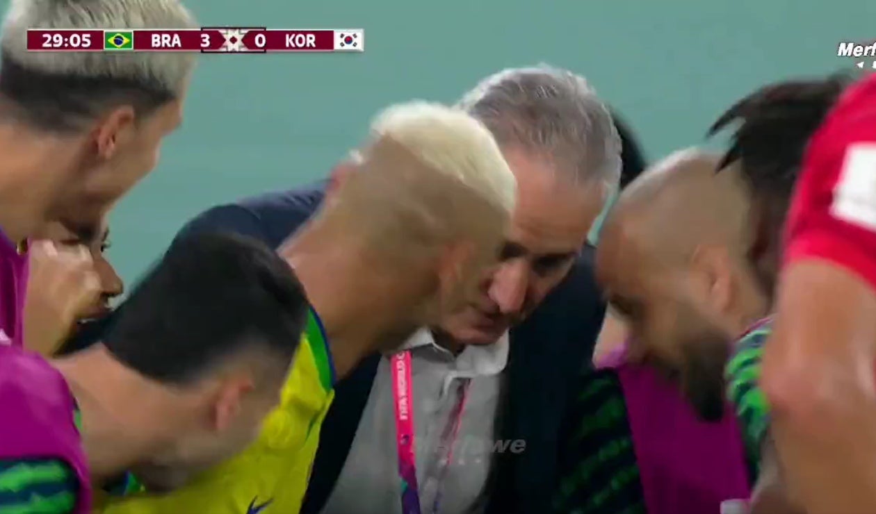 Celebración de Tite en el 3-0 de Brasil ante Corea