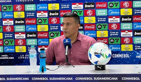 César Farías, técnico de Junior