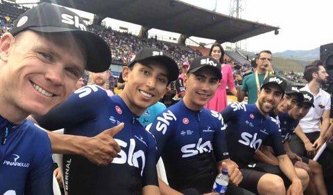 Chris Froome y Egan Bernal con el Team Sky