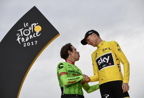 Rigoberto Urán y Froome en el podio del Tour de Francia