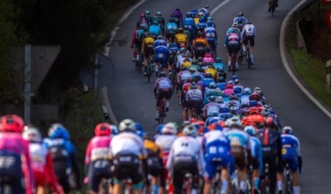 Ciclista colombiano se quedó sin equipo en Europa