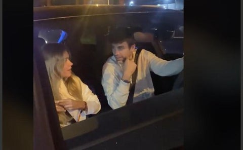 Clara Chía y Piqué viendo Monotonía