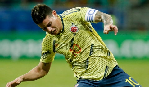 James Rodríguez en el partido de Colombia frente a Paraguay - Copa América.