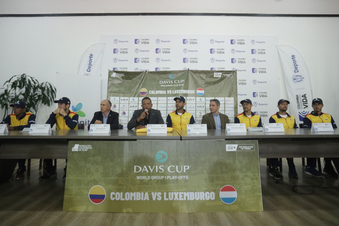 Colombia recibió el Pabellón Nacional por parte del Ministerio del Deporte para iniciar los encuentros de la Copa Davis que enfrentarán a la selección Colombiana de tenis con su similar de Luxemburgo.
