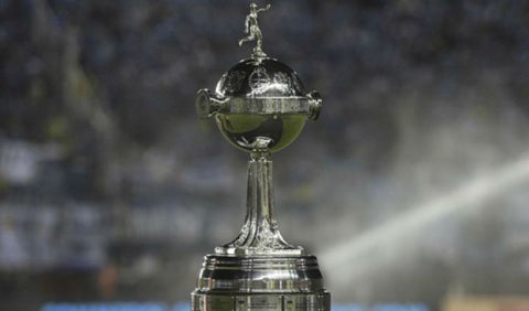 Polémica en CONMEBOL: equipo histórico habría sido ayudado para clasificar a Libertadores