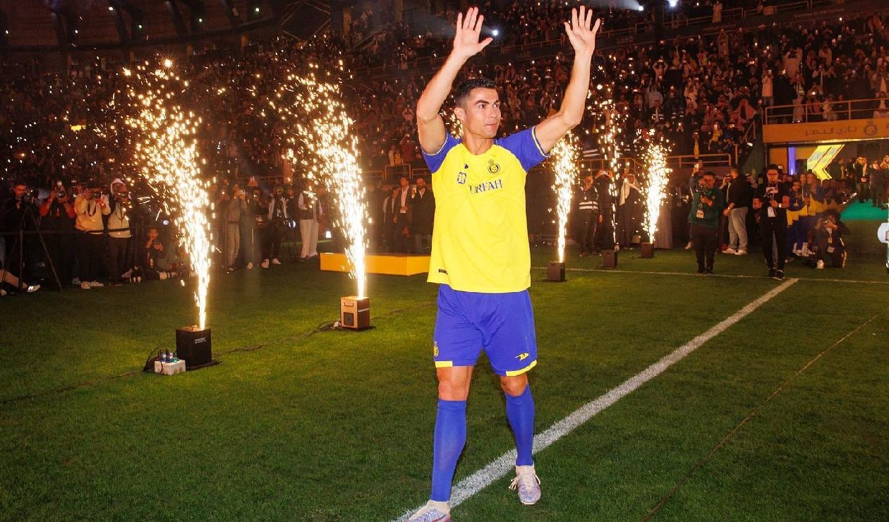 Cristiano Ronaldo en su presentación en el Al Nassr