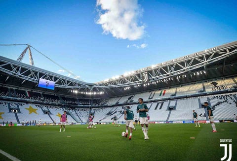 Juventus entrenó en su estadio