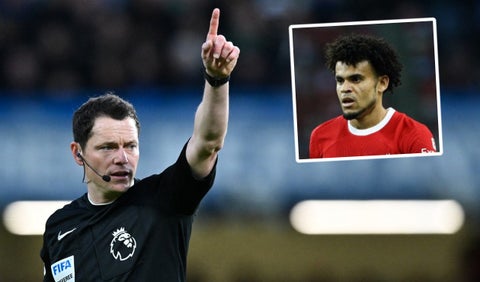 Darren England - Luis Díaz