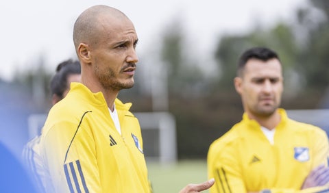 David González, técnico colombiano