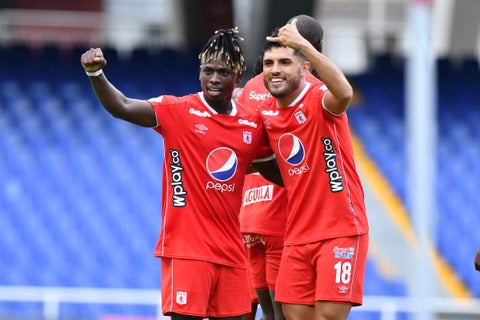 Deiner Quiñones y Rodrigo Ureña