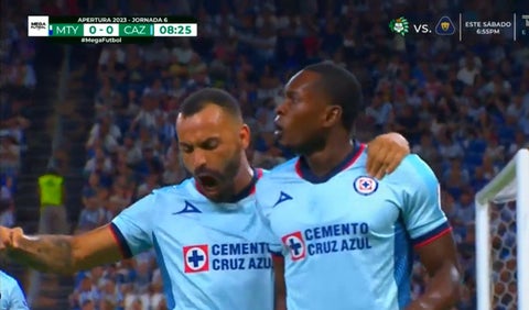 Diber Cambindo con el Cruz Azul