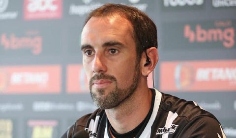 Diego Godín, defensa central uruguayo