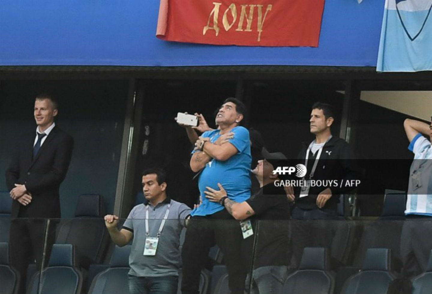 De manera insólita se comportó Diego Maradona en el partido entre Argentina y Nigeria