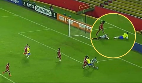 El fallo de Rodallega y Aja en el clásico entre Santa Fe y América