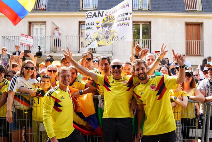 Tour de Francia - Egan Bernal, paseo por Los Campos Elíseos 