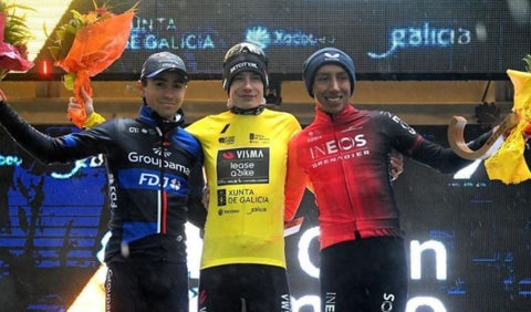 Egan mandó mensaje a Pogacar y Vingegaard tras podio en O Gran Camiño
