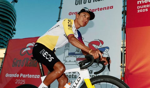 Egan Bernal en el Giro de Italia 2025