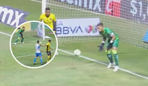 El error de Nicolás Vikonis en la victoria de Puebla ante Mazatlán