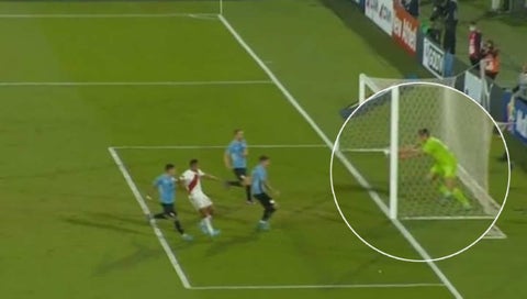 Gol Perú vs Uruguay anulado Eliminatorias Qatar 2022