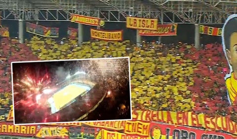 El recibimiento de la hinchada del Pereira en su primera final