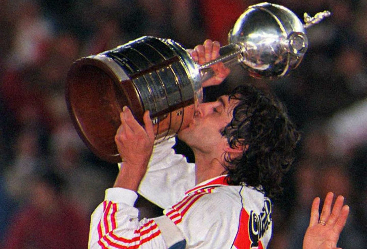 1. Enzo Francescoli. El uruguayo que llegó al club desde Wanderers en 1983 y volvió en 1994 con el propósito de levantar la Copa Libertadores: cumplió ese sueño en 1996. Además, ganó cinco títulos locales y la Supercopa de 1997.