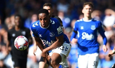 Wolverhampton derrotó a Everton