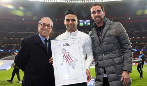 Adelardo, Falcao y Godín