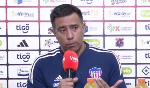 César Farías, técnico de Junior