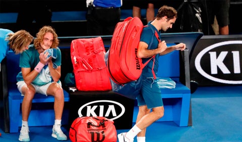 Roger Federer luego de ser eliminado por Stefanos Tsitsipas en el Abierto de Australia