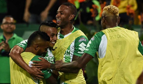 Jugadores de Atlético Nacional celebrando un gol