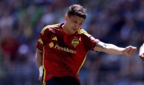 Fredy Montero volvería al FPC: negocia con un grande de Colombia