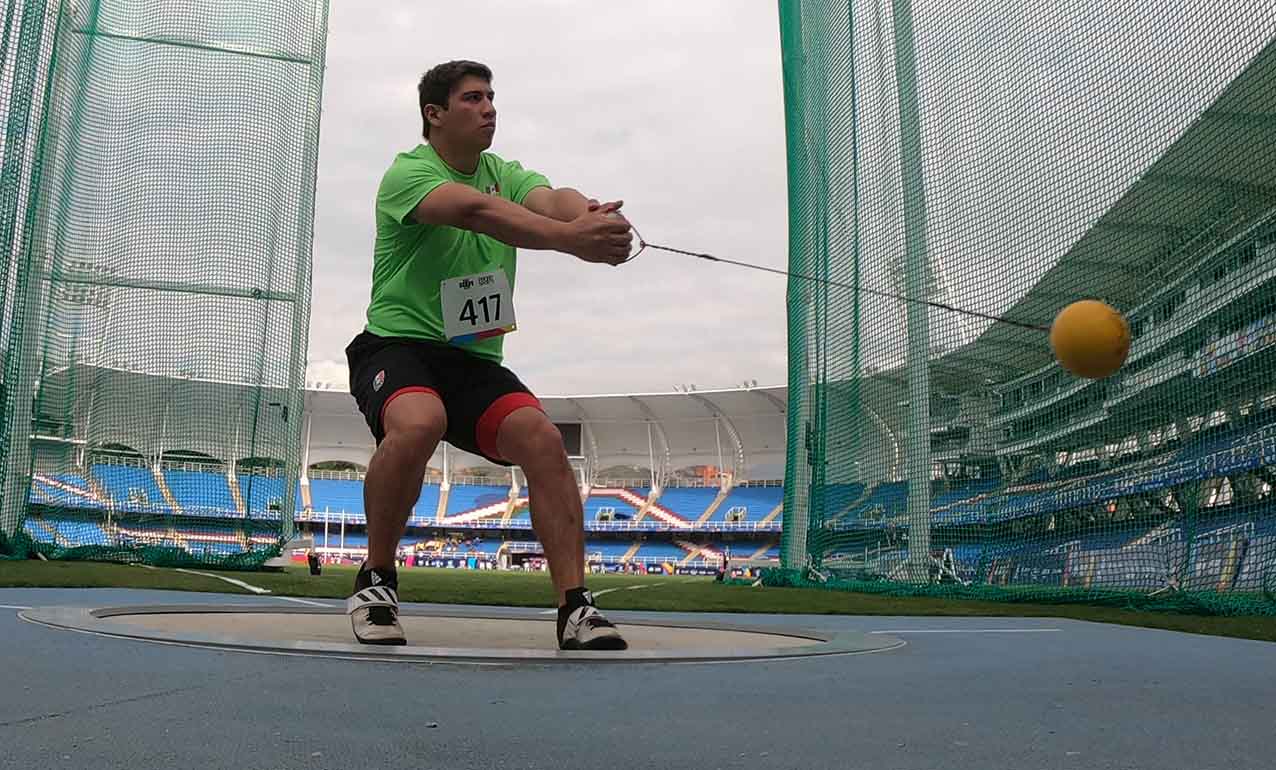 Atletismo jueves 2 diciembre salto con garrocha y lanzamiento martillo