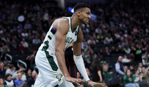 Giannis Antetokounmpo - Milwaukee Bucks