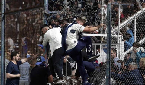 Enfrentamientos en el partido entre Gimnasia y Boca