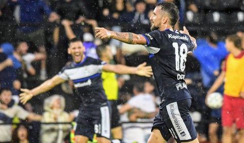 Gimnasia vs Colón - fútbol argentino