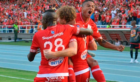 Los jugadores del América de Cali recibieron la visita de Gabriel Ochoa Uribe